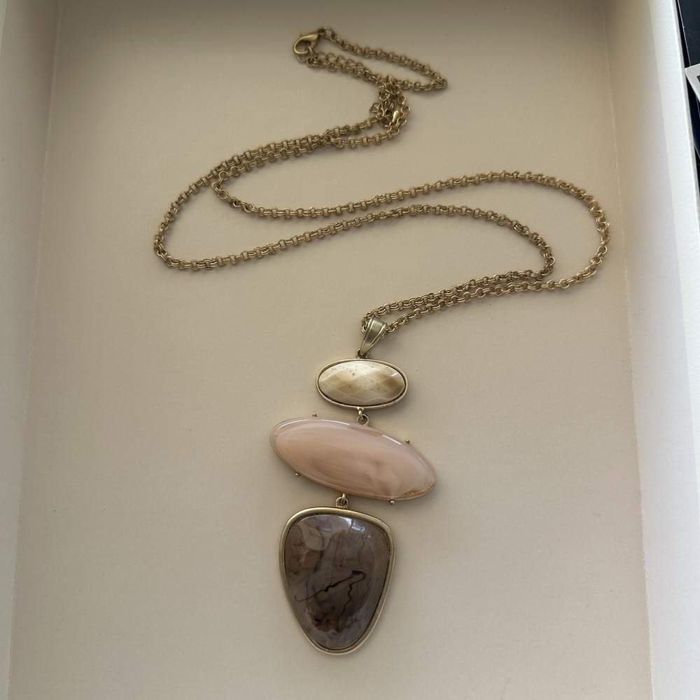 VTG Retro Gold Tone Peach Resin Pendant Necklace 36" Statement Long OvalTeardrop